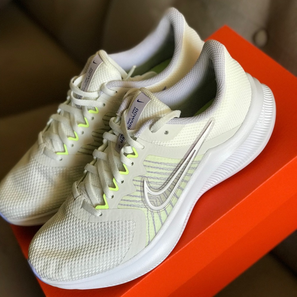 Nike Downshifter 11